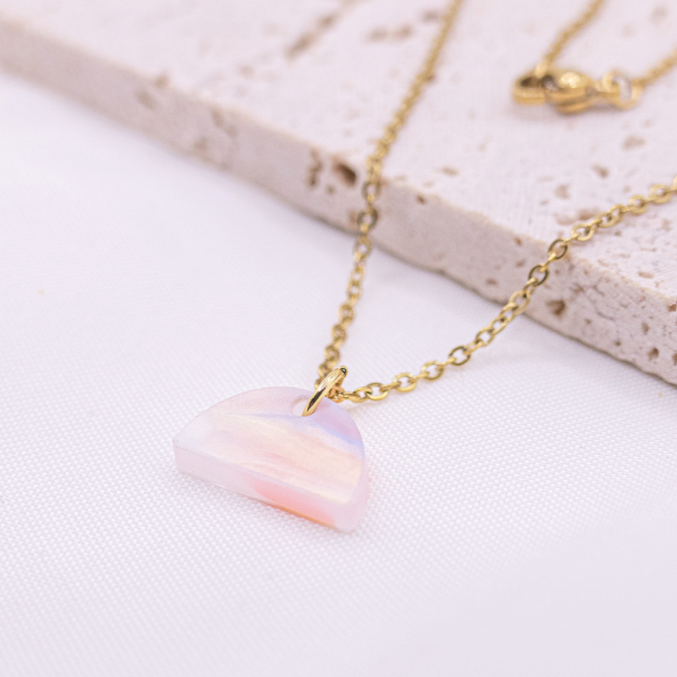 Halskette Halbkreis Acryl rosa weiß Schimmer - 18k vergoldet leichte Kette Kreis – Ansicht 1 von 5