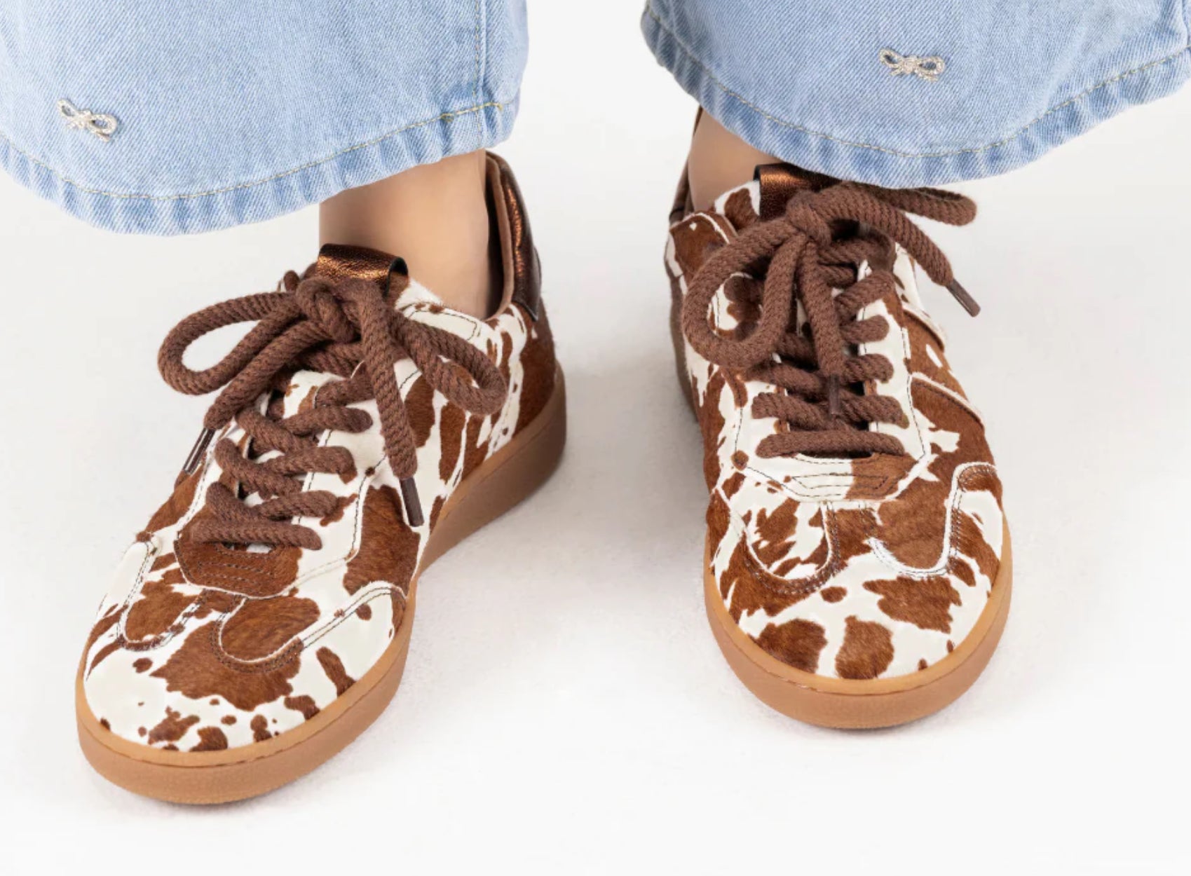 Sneaker, Kuhhaar, verschiedene Größen
