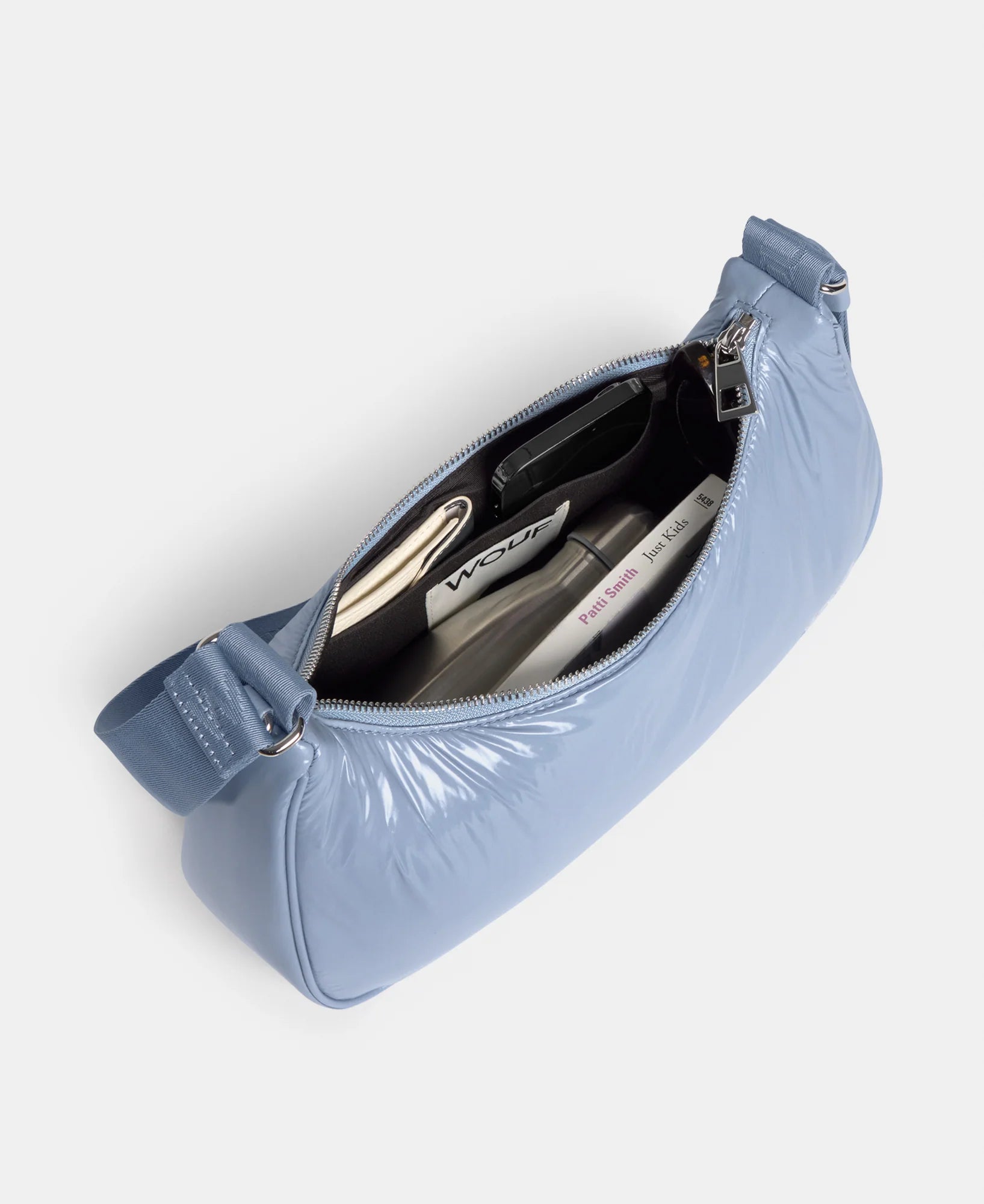 Steel Crossbody Bag – Glossy Umhängetasche Hellblau