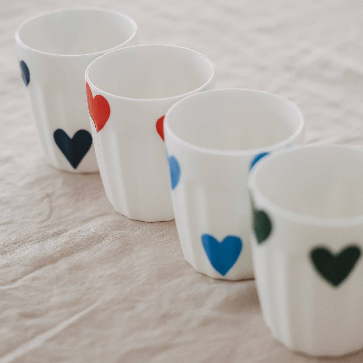 Herz Becher Hellblau Fine Bone – Kaffeetasse mit Herzen | Geschenk für Sie