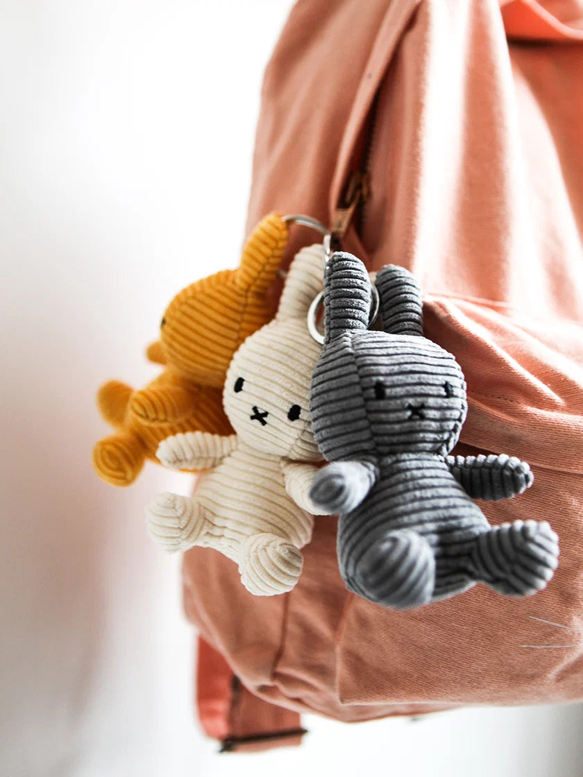 Miffy Schlüssel-/ Taschenanhänger Cord ECO 10 cm – Grau – Ansicht 1 von 2