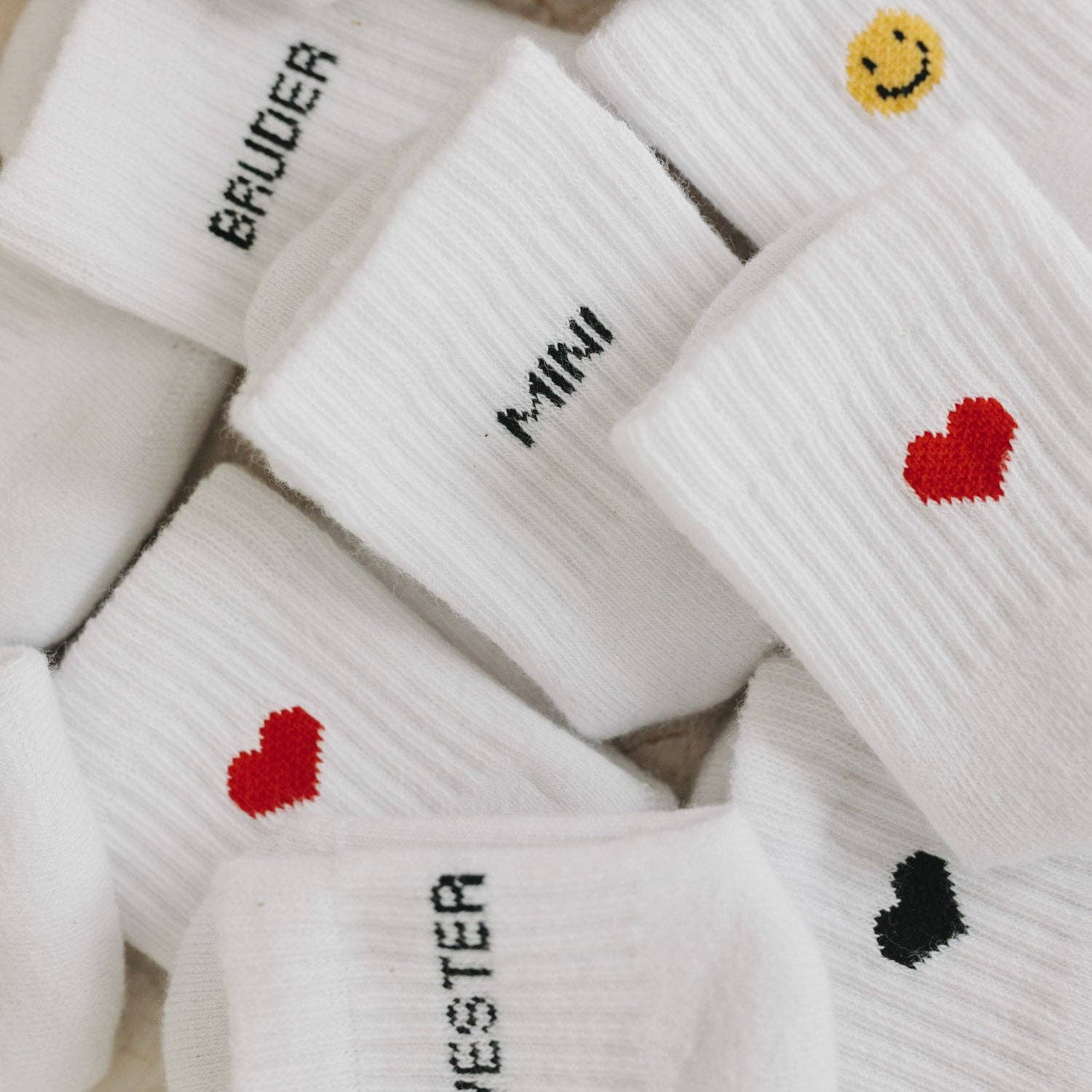 Babysocken  3 Monate, Herz rot