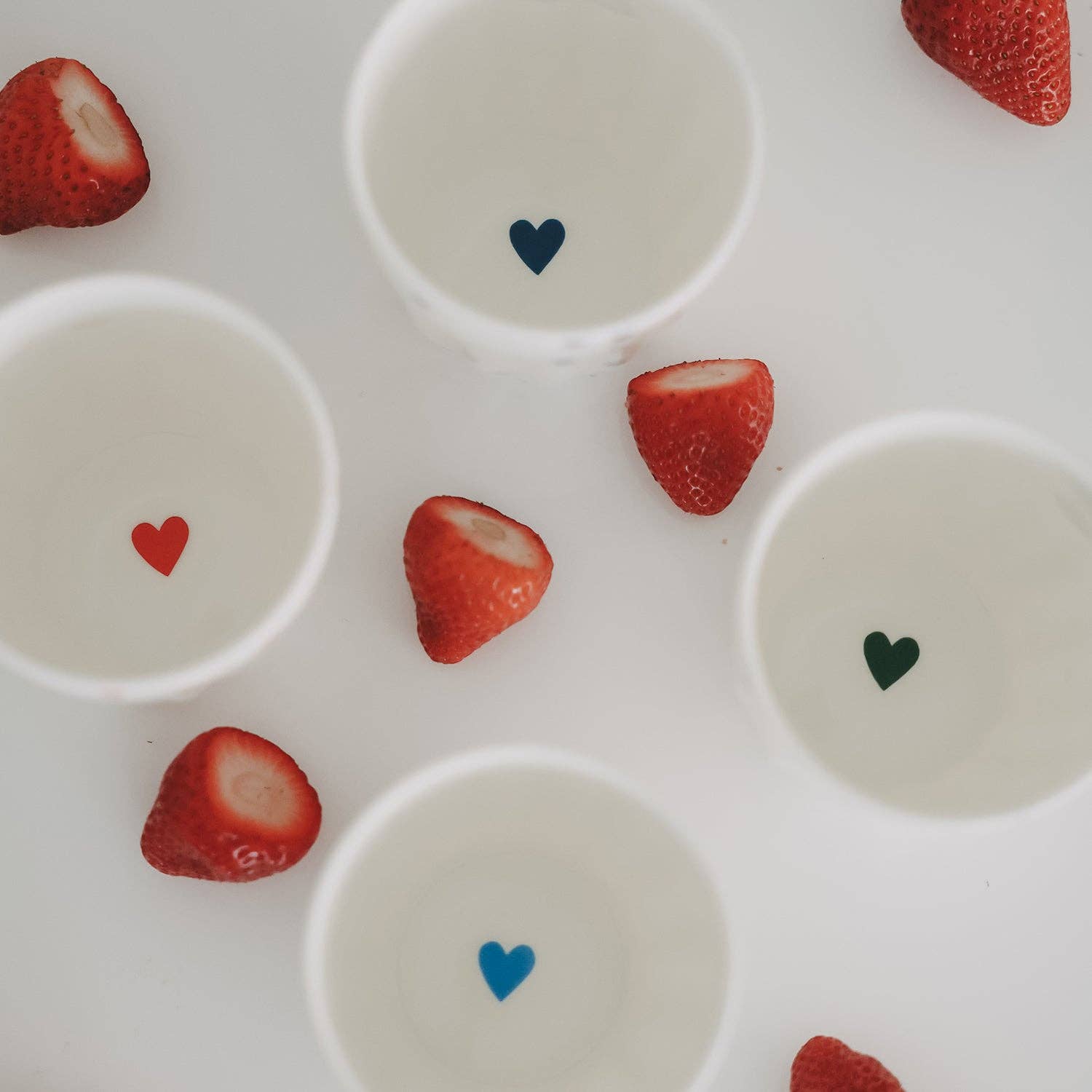 Becher kleine Herzen hellblau