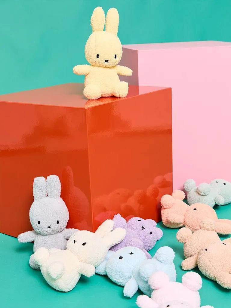 Miffy Terry Kuscheltier 23 cm, Frottee - Light Pink & Light Yellow – Ansicht 1 von 5