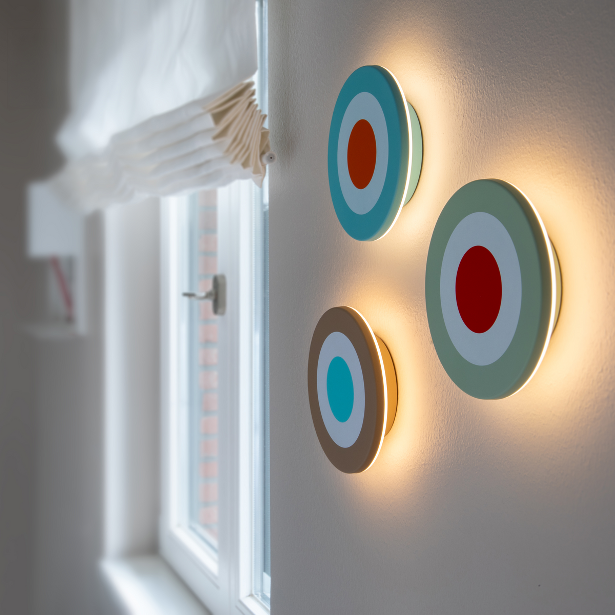 DOT – LED-Akku-Wandleuchte in Orange oder Blau 2